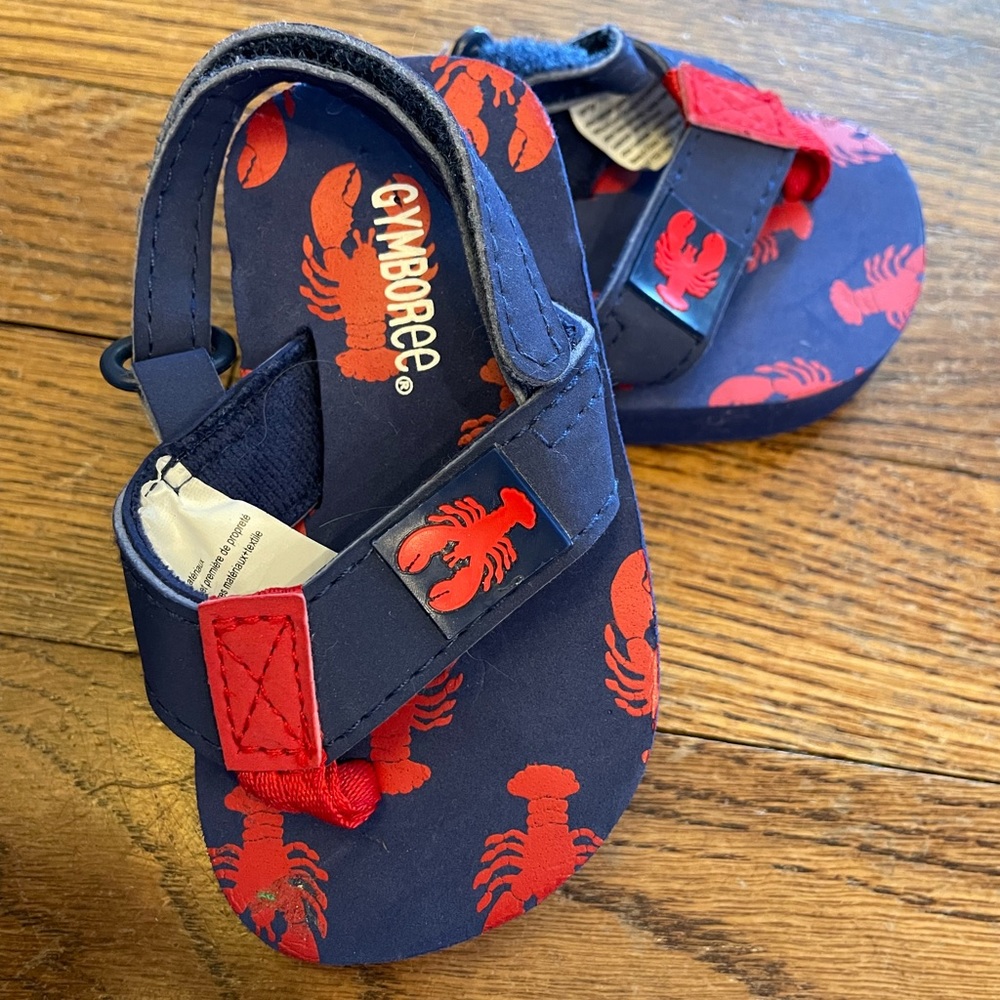 Gymboree infant crab flip flops